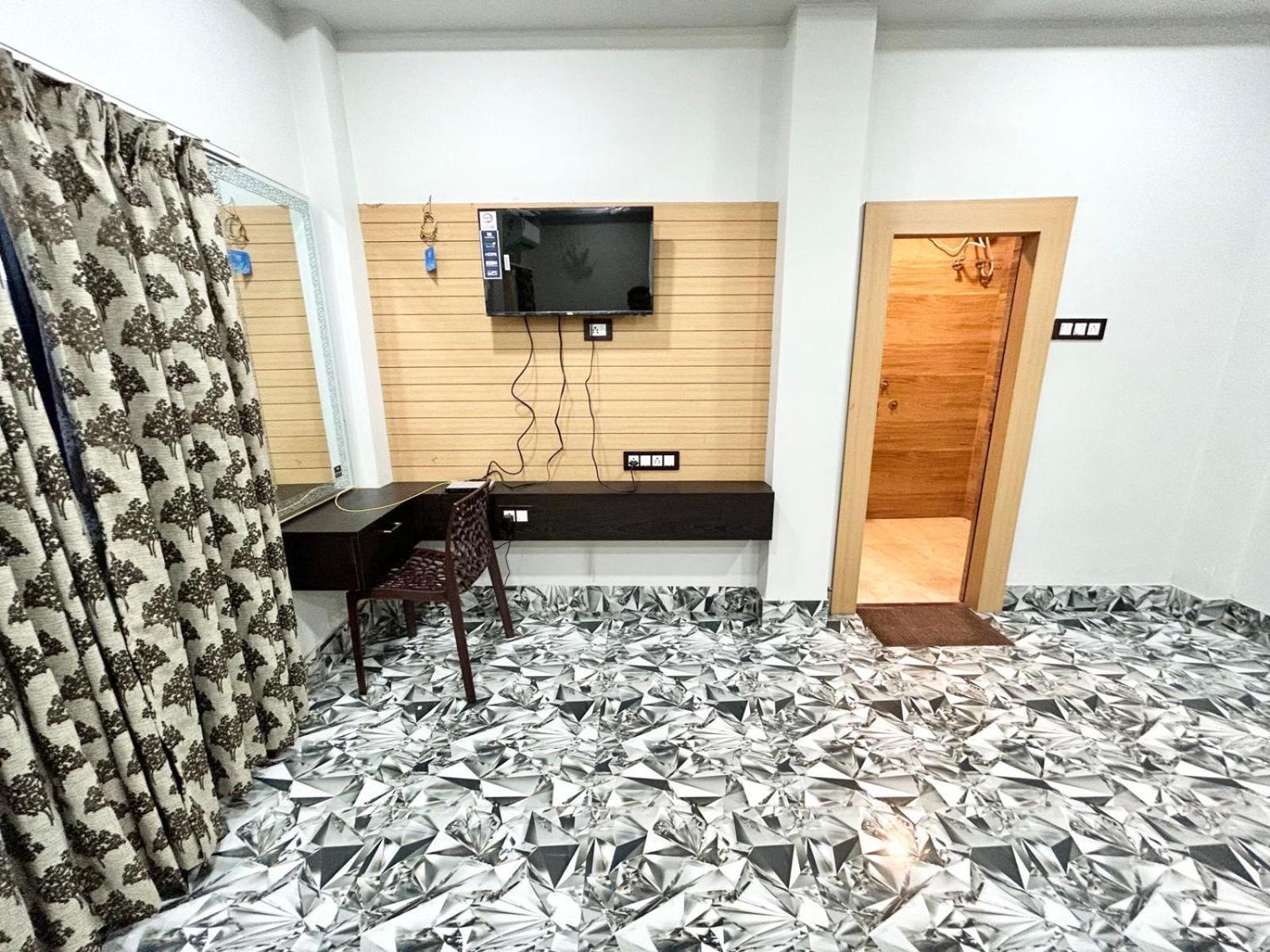 Palli Bangla Resort, Near Ruby Hospital, Anandapur Kalkutta Exterior foto
