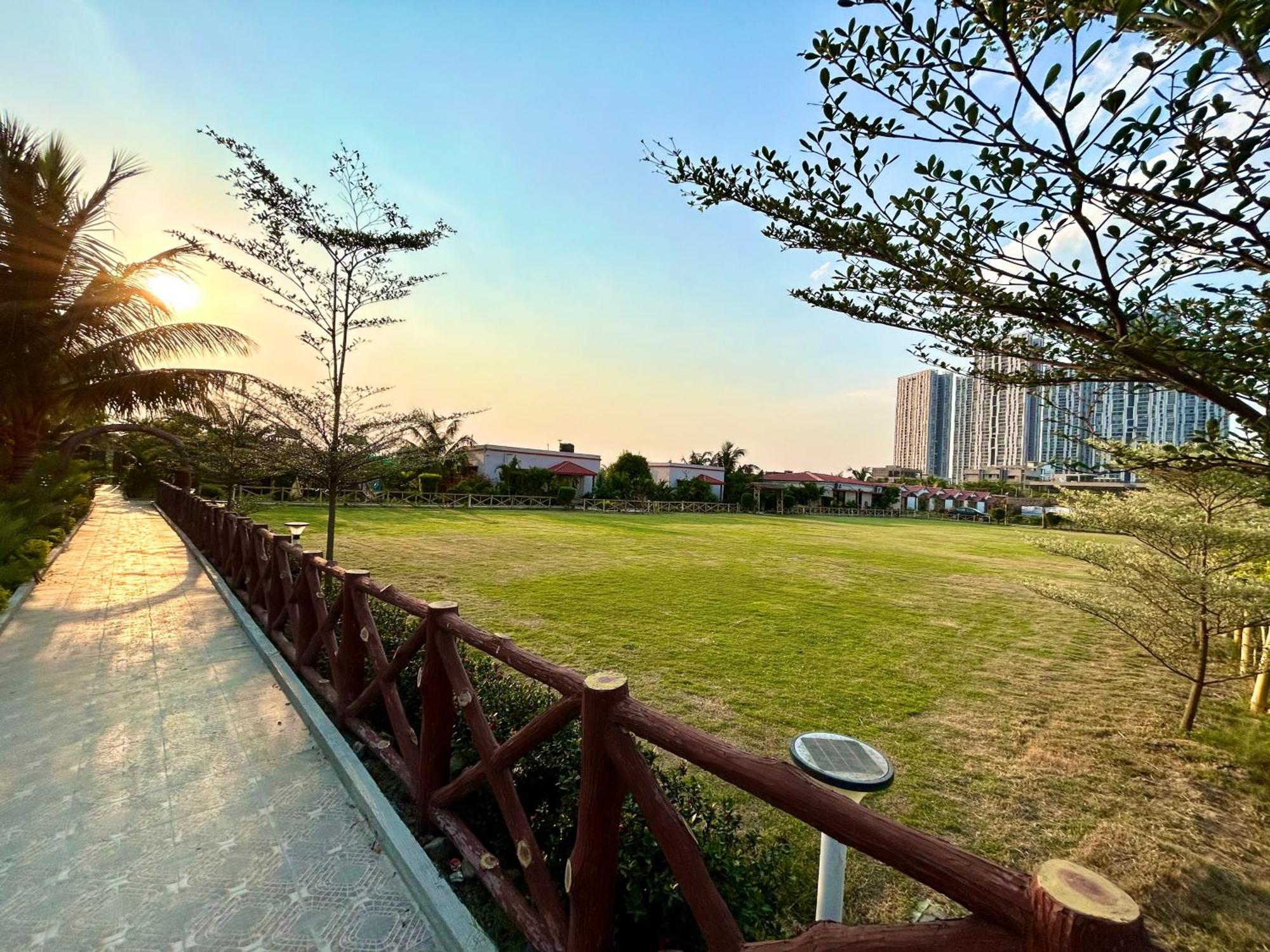 Palli Bangla Resort, Near Ruby Hospital, Anandapur Kalkutta Exterior foto